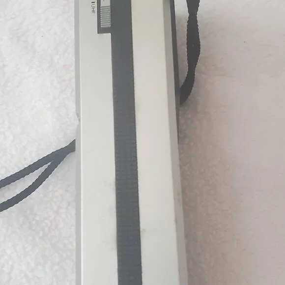 Vintage chargers football Sony Watchman FD-30A AM/FM Stereo Mini TV With Case - Picture 7 of 13